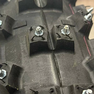 Мотошина 90/90-21 MT-218, шипованная Regulmoto 264 шип.