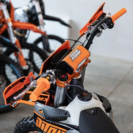 Мотоцикл PitonMoto MX8 EDGE PRO NB300